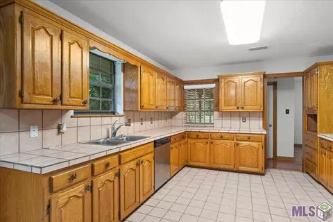 14141 Lockhart Ln, Walker, LA 70785 photo 3
