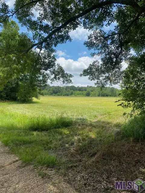 8384 Zachary-deerford Rd, Zachary, LA 70791