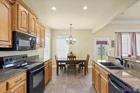 34254 Spring Lake Dr, Walker, LA 70785 photo 7
