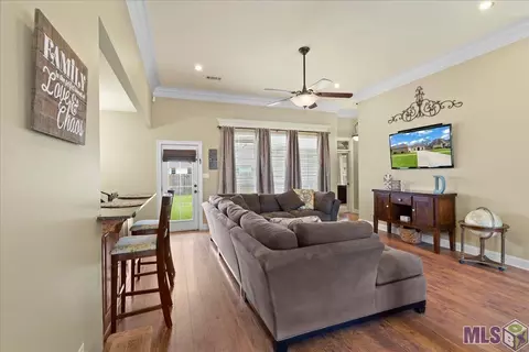 34254 Spring Lake Dr, Walker, LA 70785 photo 10