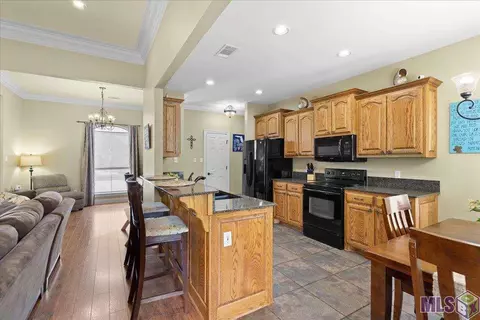 34254 Spring Lake Dr, Walker, LA 70785 photo 9