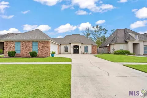 34254 Spring Lake Dr, Walker, LA 70785 photo 2