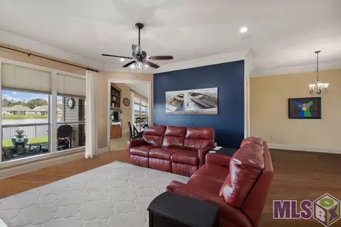 13375 Williamsburg Dr, Walker, LA 70785 photo 6