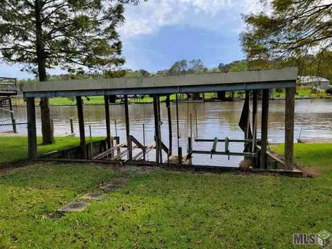 17389 Cline Dr, Maurepas, LA 70449 photo 4