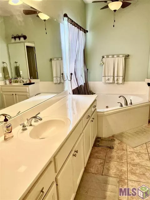 11360 Peaks Ave, Walker, LA 70785 photo 13