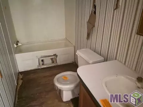 26728 Hwy 22, Springfield, LA 70462 photo 12