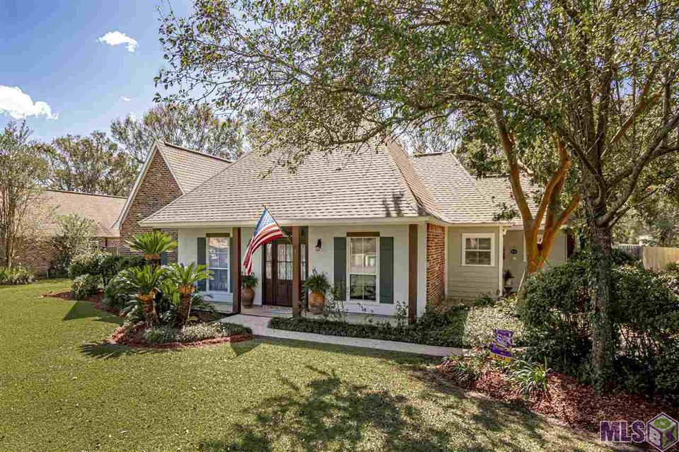 38117 Seven Oaks Ave, Prairieville, LA 70769 44 Photos Movoto