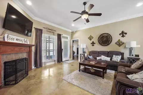 15000 Cross Gate Dr, Walker, LA 70785 photo 4