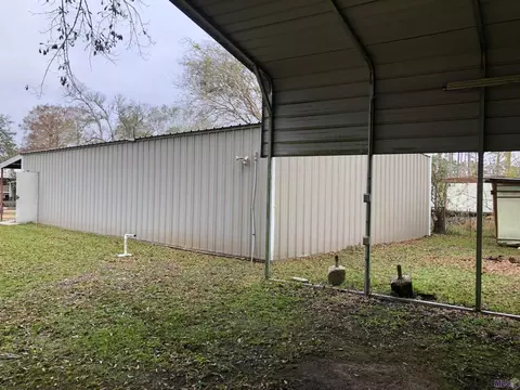 31978 Pats Ln, Springfield, LA 70462 photo 9