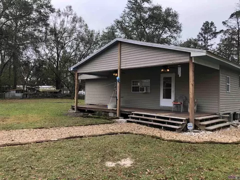 31978 Pats Ln, Springfield, LA 70462 photo 3