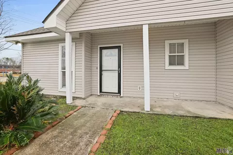 30055 College Dr, Walker, LA 70785 photo 4