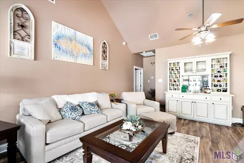 20451 Fairway Dr, Springfield, LA 70462 photo 7