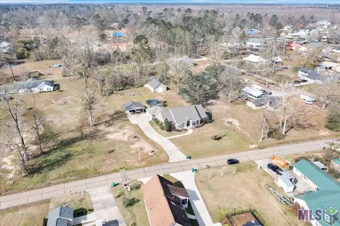20451 Fairway Dr, Springfield, LA 70462 photo 31