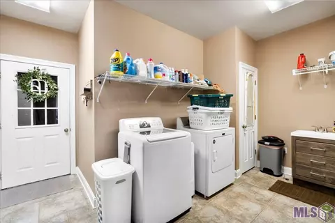 20451 Fairway Dr, Springfield, LA 70462 photo 21