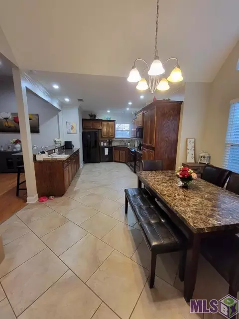 33003 Briar Oak Dr, Walker, LA 70785 photo 2