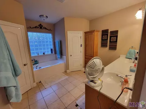 33003 Briar Oak Dr, Walker, LA 70785 photo 6