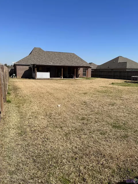 15036 Cross Gate Dr, Walker, LA 70785 photo 3