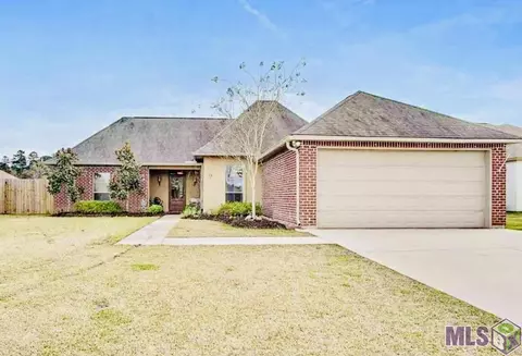 15036 Cross Gate Dr, Walker, LA 70785 photo 1