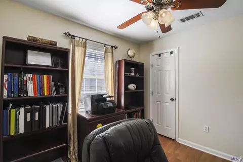 30491 Paul St, Walker, LA 70785 photo 9