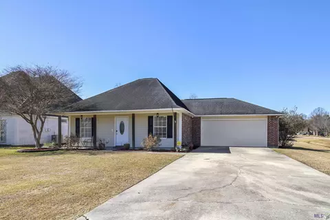 30491 Paul St, Walker, LA 70785 photo 1