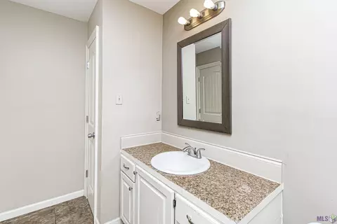 1045 Sunshine Dr, Baker, LA 70714 photo 12
