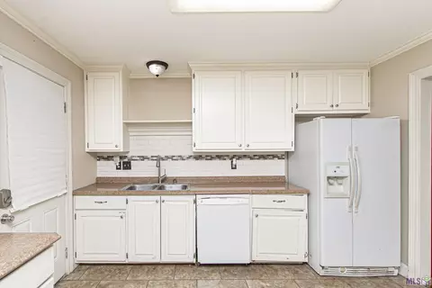 1045 Sunshine Dr, Baker, LA 70714 photo 6