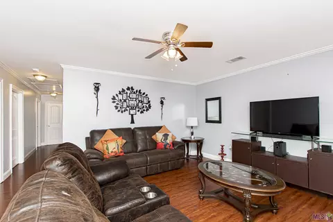 1045 Sunshine Dr, Baker, LA 70714 photo 9