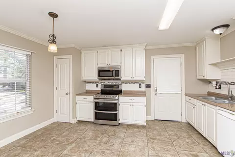 1045 Sunshine Dr, Baker, LA 70714 photo 7