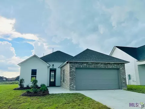 22805 Balsam Dr, Denham Springs, LA 70726