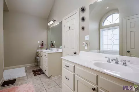 12768 Ruby Lake Dr, Walker, LA 70785 photo 17