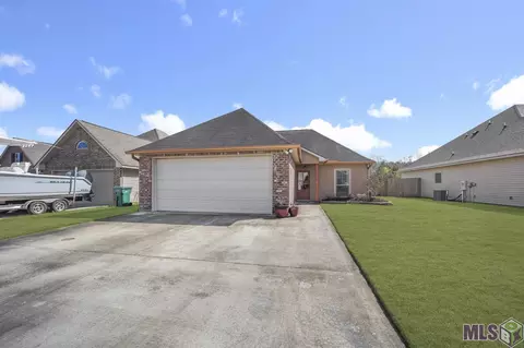 12734 Darby Dr, Walker, LA 70785 photo 2