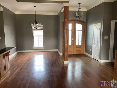 34195 Spring Lake Dr, Walker, LA 70785 photo 4