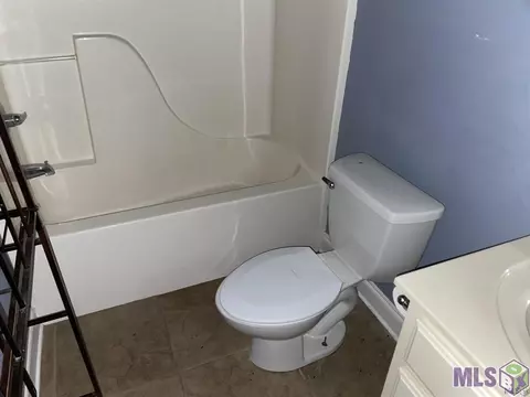 34195 Spring Lake Dr, Walker, LA 70785 photo 7