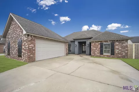 12805 Ruby Lake Dr, Walker, LA 70785 photo 2