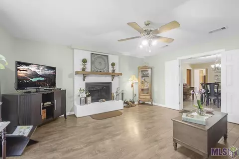 14633 Hubbs Rd, Central, LA 70770 photo 2