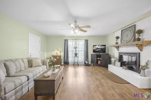 14633 Hubbs Rd, Central, LA 70770 photo 3