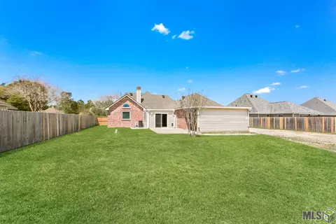 13038 N Ridge Dr, Walker, LA 70785 photo 2
