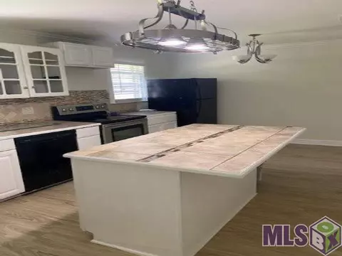 2155 Richmond St, Baker, LA 70714 photo 2