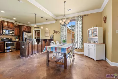 31013 Lake Spring Dr, Walker, LA 70785 photo 4