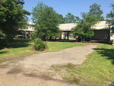 20230 Patricia St, Springfield, LA 70462 photo 1