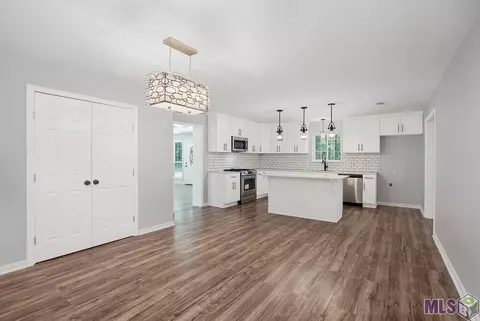 30565 N Walker Rd, Walker, LA 70785 photo 7