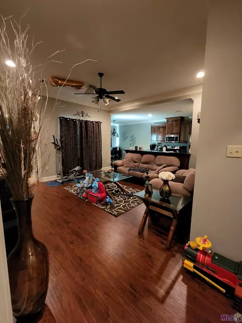 840 Chemin Dr, Baker, LA 70714 photo 2