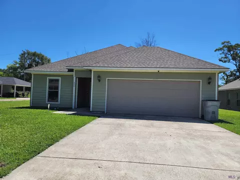 840 Chemin Dr, Baker, LA 70714 photo 1