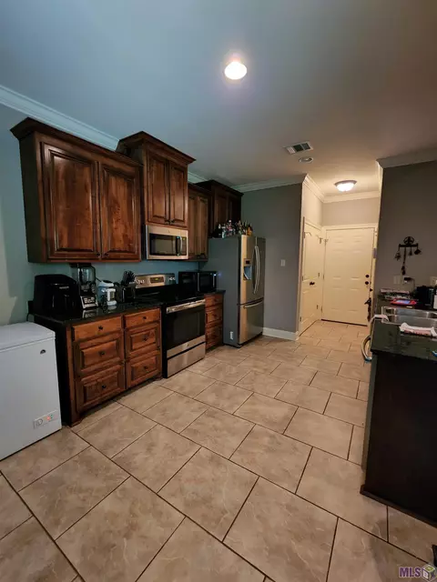 840 Chemin Dr, Baker, LA 70714 photo 3