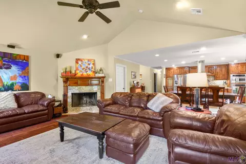 32290 Bradley St, Walker, LA 70785 photo 4
