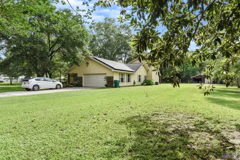 32290 Bradley St, Walker, LA 70785 photo 2