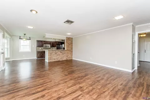 616 Chambertin Dr, Kenner, LA 70065 photo 10