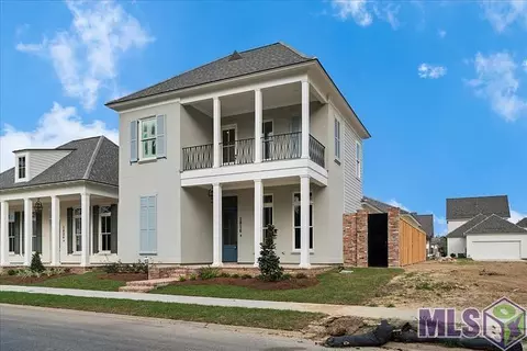 1816 Dauphine St, Baton Rouge, LA 70808