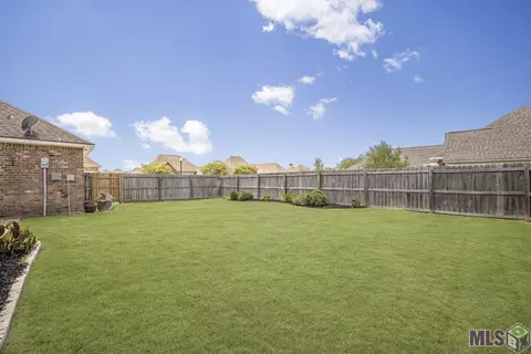 13327 Williamsburg Dr, Walker, LA 70785 photo 16