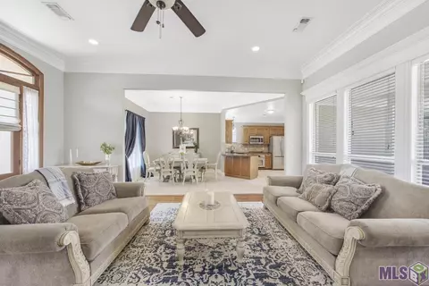 13327 Williamsburg Dr, Walker, LA 70785 photo 9